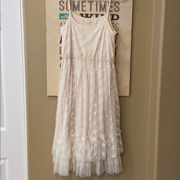 Dresses & Skirts - White Lace Dress